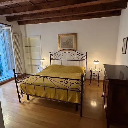 Casa Dei Mercanti Lägenhet *