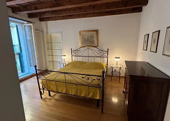 Casa Dei Mercanti דירה *